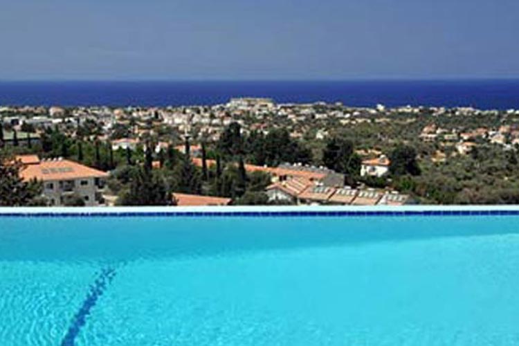 Castle Mount Holiday Villa - Edremit, Kyrenia, North Cyprus