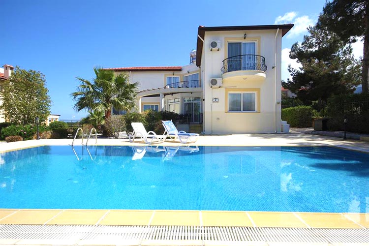 Elfrezene Holiday Villa - Alsancak, Kyrenia