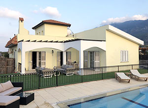 Nutshell Holiday Home